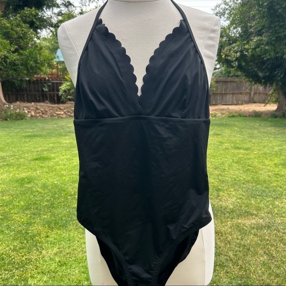 J Crew One Piece Swimsuit Scalloped Trim in Black | Size Small - Picture 1 of 10
